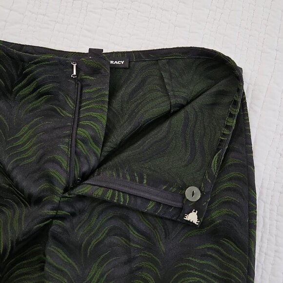 Company Ellen Tracy Women's Size 0 Petite Tropical Green Stretch Casual Pants - Picture 7 of 13